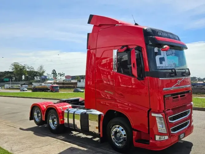 Volvo FH 460 6x2 Globetrotter Ano 21 Euro 5 Plano Ouro Rodas de Alumínio Interna nova