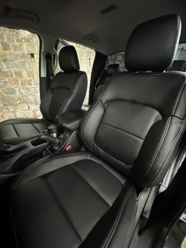 Banco de couro Ranger e outros carros