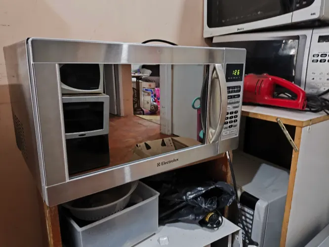 Microondas Electrolux 45 Litros em Inox Espelhado ME47X