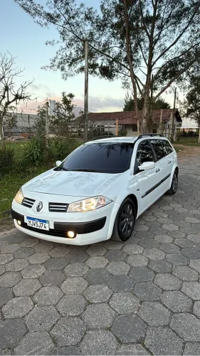 Renault Megane Grand Tour Dynam. Hi-flex 1.6 16V 2013