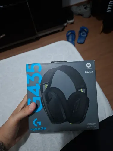 Headset logitech g435