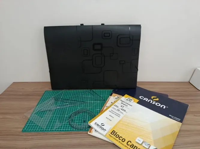 Kit desenho técnico / arquitetura - pasta, réguas, base de corte e blocos Canson