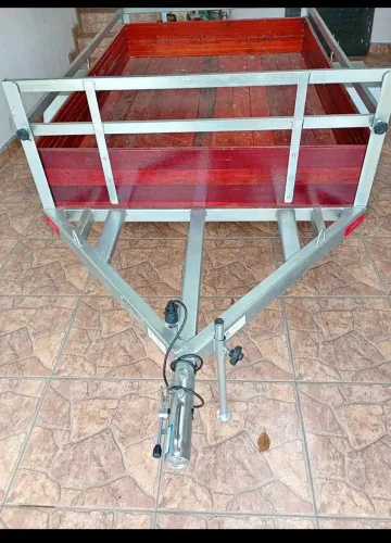 Carreta reboque para até 750kg