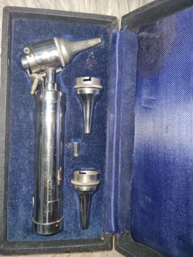 Otoscope antigo