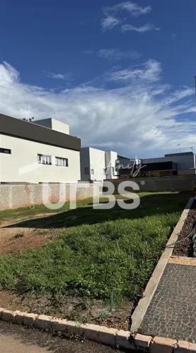 Lote no condominio Mirante do Lago