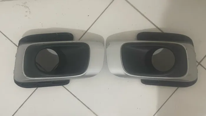 Moldura Farol milha Citroën Aircross