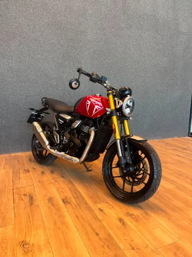 TRIUMPH SPEED 400
