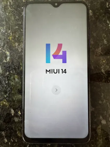 Celular POCO M3 + carregador 