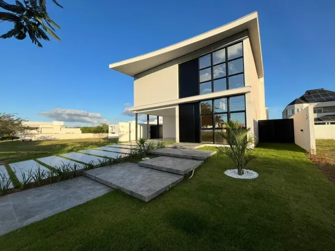 Casa de alto padrão no Condomínio Alphaville - Caruaru - PE