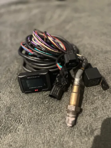 Kit Wideband Octtane W4 Azul + Sonda 4.9 Bosch Chicote 2m