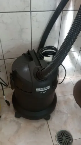 Aspirador Karcher usado 