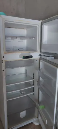 Vendu uma consul frosfree duplex pra retirada de peças motor funcionando perfeitamente