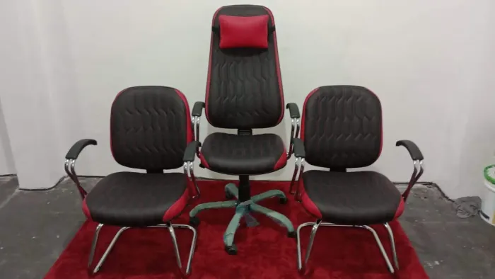 Cadeira giratória modelo presidente