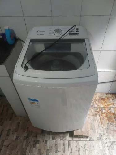 Vendo máquina de lavar roupa Eletrolux 15kg