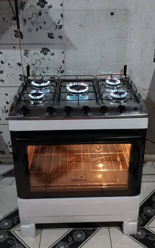 Moderno fogão itatiaia top com super chama automático com luminária
