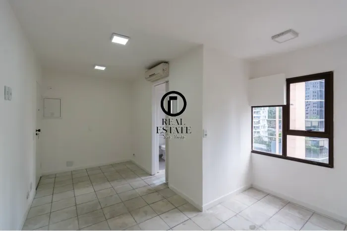 Salas/Conjuntos à Venda - 29m², 1 Vaga - Itaim Bibi