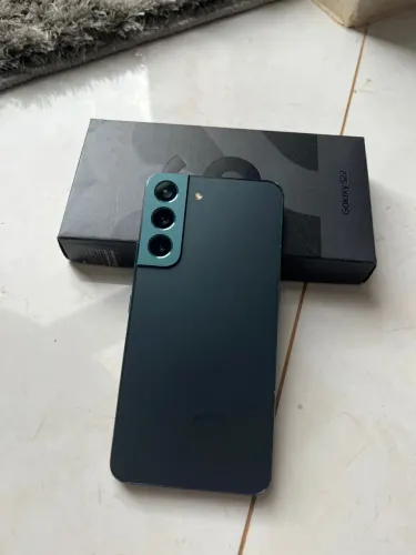 Galaxy S22 verde