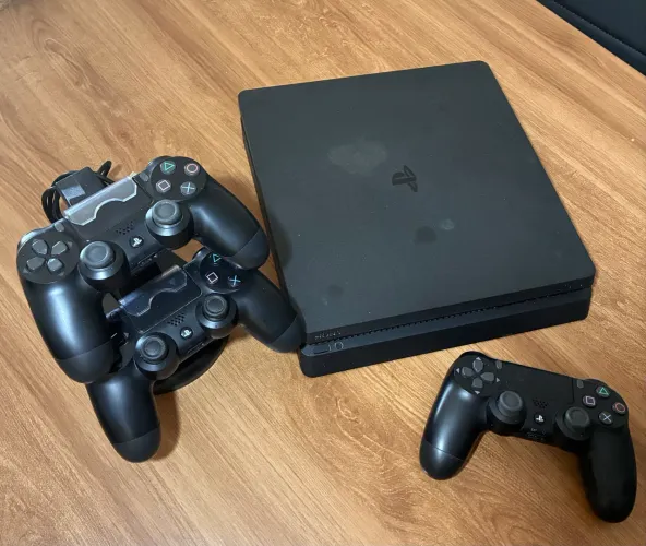 PS4 Slim 1TB