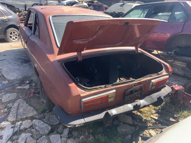 Sucata pra Retirada de peças Ford corcel