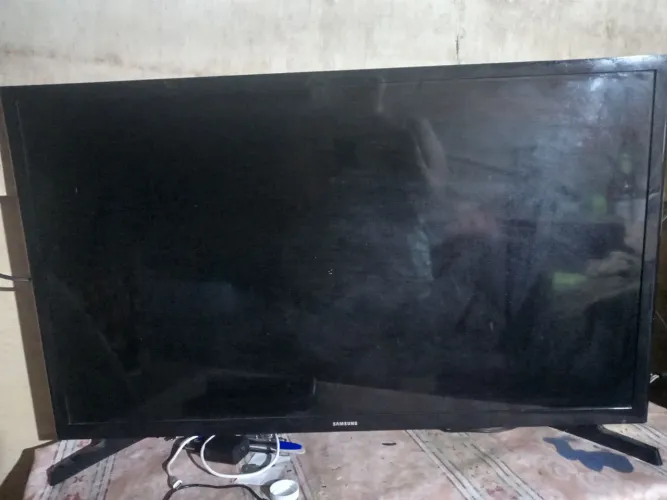 Televisão de 32 polegadas