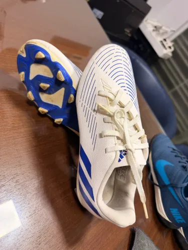 Chuteira Adidas Predator TAM 36