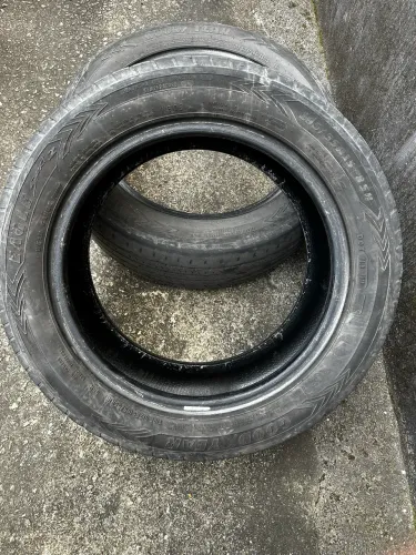 Pneus 195/55 R15 - meia vida