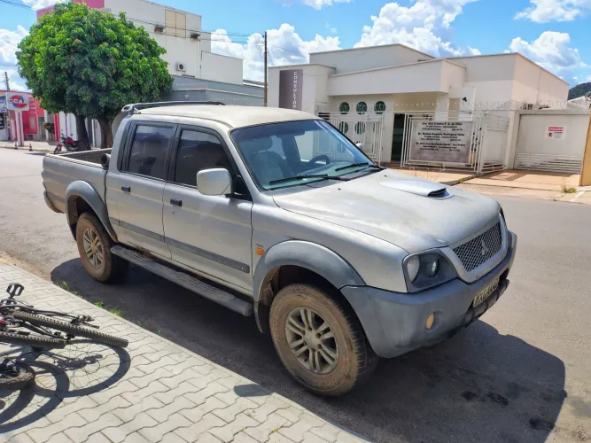 Mitsubishi L200 Outdoor GLS 2.5 4X4 CD TDI Diesel 2008