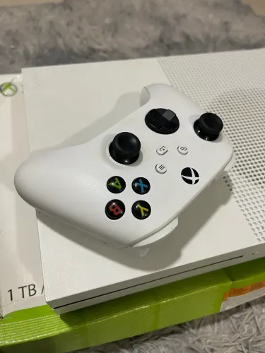 Xbox One S 1TB, substituir HD