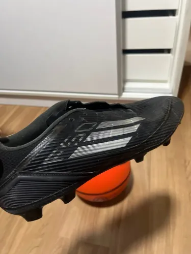 Adidas F50 sprintgrid campo