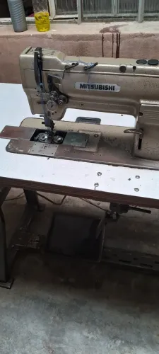 Maquina de Costura Prespontadeira Industrial Duas Agulhas Mitsubishi 120V
