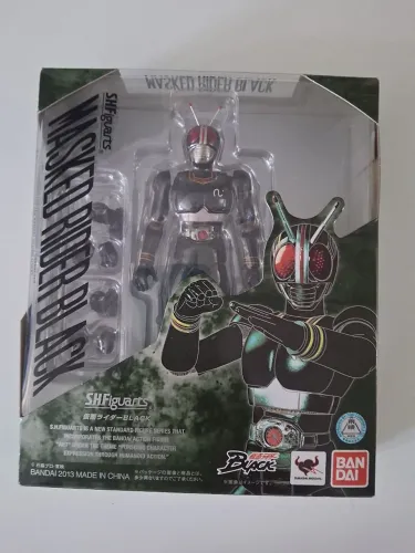 Figura Kamem Rider + Shadow Moon (SH Figuarts - Bandai)