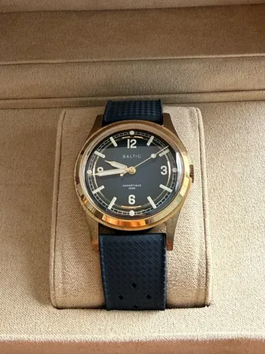 Baltic Hermétique Tourer Bronze Blue 37mm Automático - Full Set