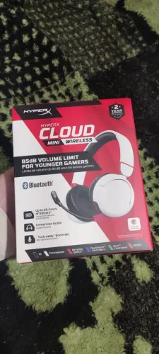 Headset Gamer Branco Hyperx Cloud Bluetooth 25h Confortável