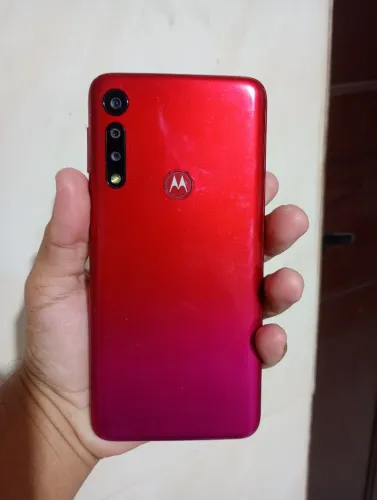 Moto G8 Plus - 32Gb- Conservado