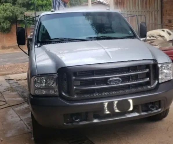 Ford F-350 3.9 8V Turbo Diesel Mec. 2001