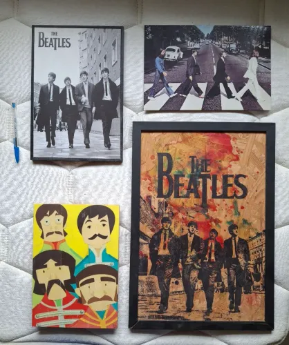 Vendo 4 quadros do de coleção dos Beatles