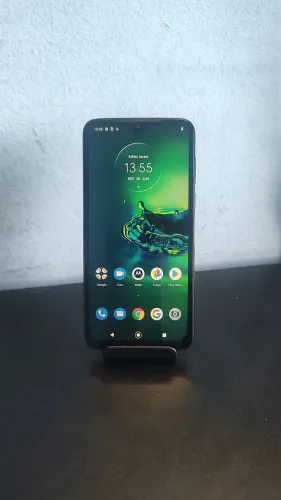 Moto g8 plus, aceito cartao de crédito ou débito 