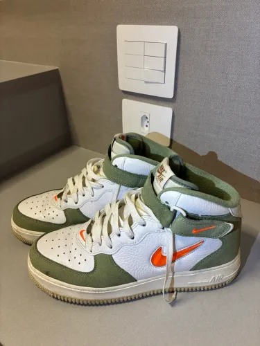 Nike Air Force 1 Mid Olive Green 