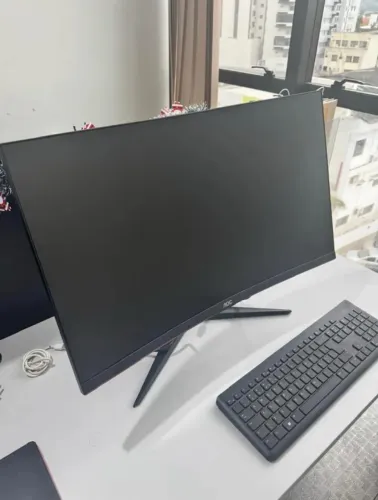 Monitor Gamer Curvo 240Hz Full HD 27? AOC + Legend C27G2ZE 2 HDMI 1 DisplayPort 0,5ms