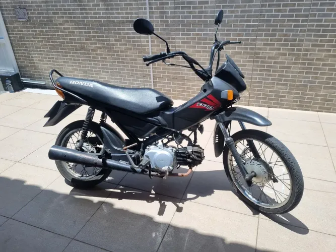 Moto em ótimo estado
