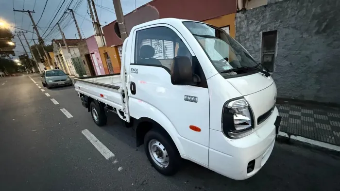 Kia Motors Bongo K-2500 2.5 4X4 TB Diesel 2024