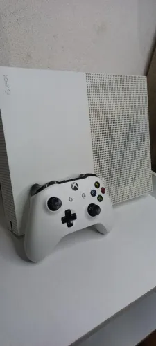 Vendo ou troco Xbox 1tb