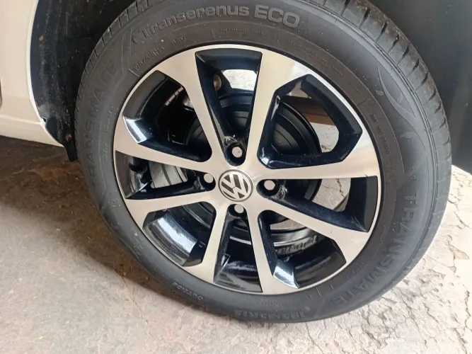 Vendo 4 pneu aro 15 195 55 novo