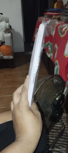 Capa para iPad BETTDOW com Porta-Lápis