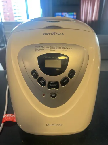 Máquina de Pão Britânia
