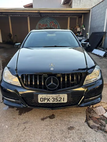 Mercedes-Benz C-180 CGI Classic 1.8 16V 156cv Aut. 2012