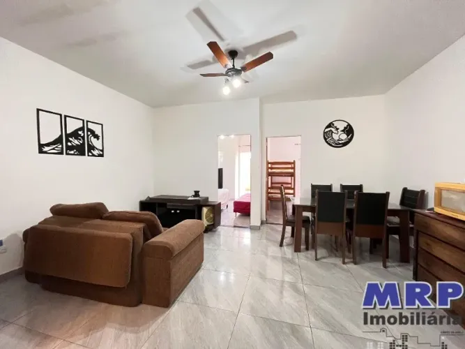 Apartamento em Ubatuba. Praia da Lagoinha. Com piscina e elevador. 2 dormitórios.
