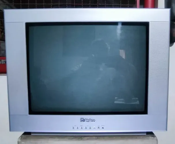 TV de Tubo Philco 21" Real Flat TPF2121C | Excelente Estado | Retrô | PS2 | SNES