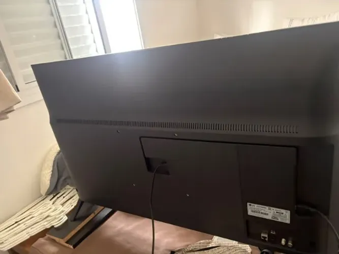 Televisão Smart LG 48 Polegadas. 