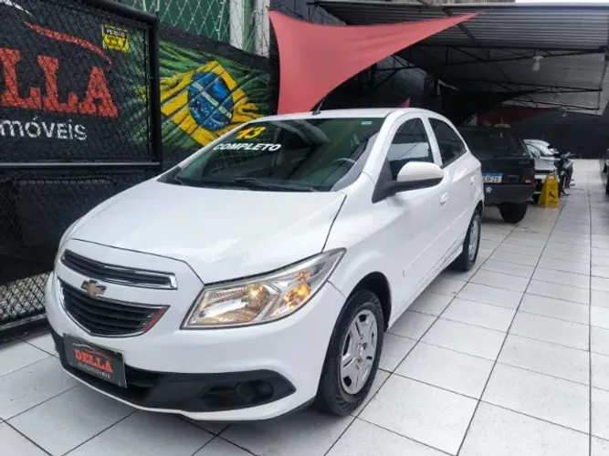 Chevrolet Onix Hatch LT 1.0 8V Flex Power Mec. 4P 2013